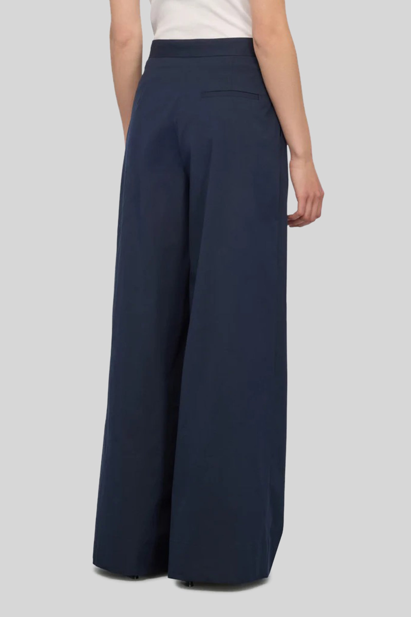 Camelia Pant